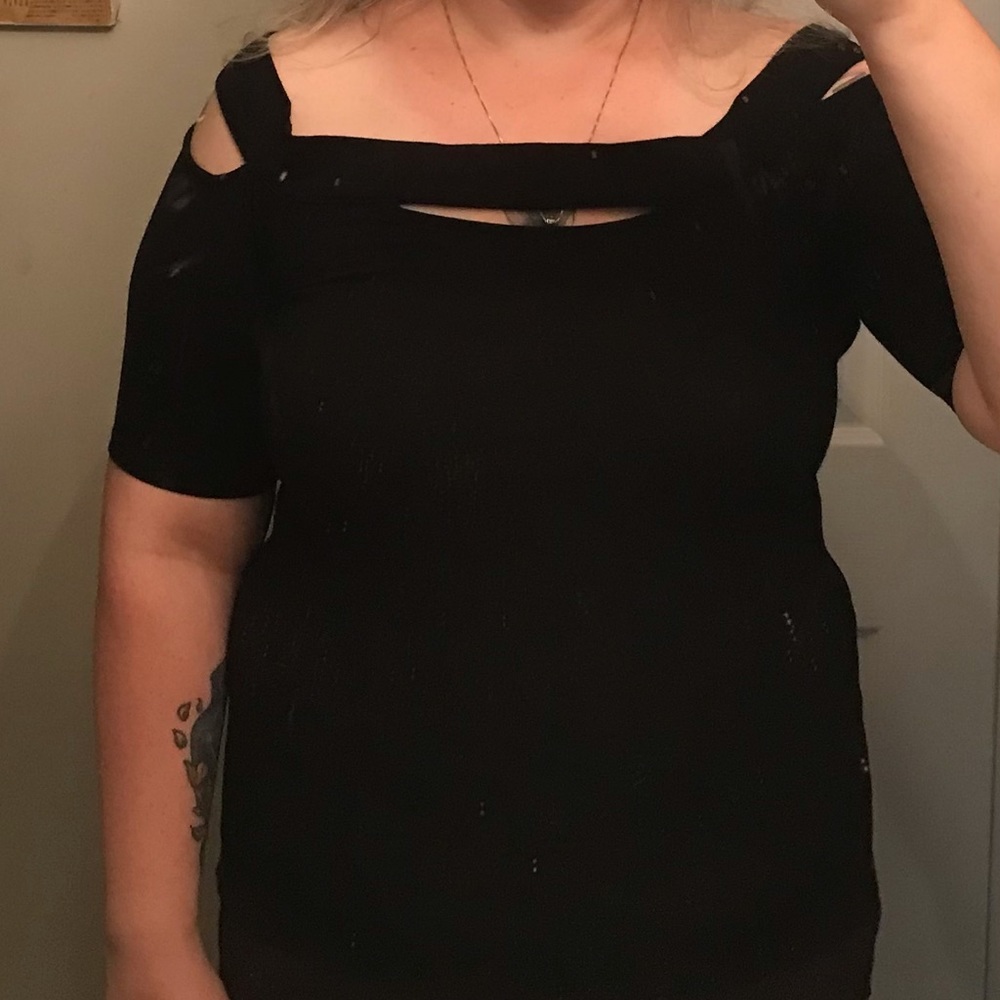Like new Torrid black slashed short sleeve too